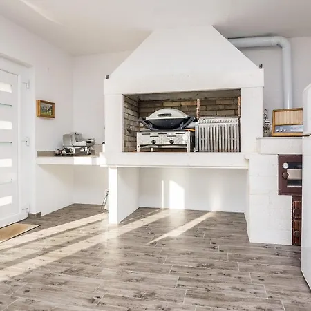 Olujic Apartment Vir