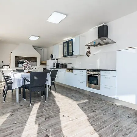 Apartment Olujic *