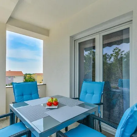 Olujic Apartment Vir